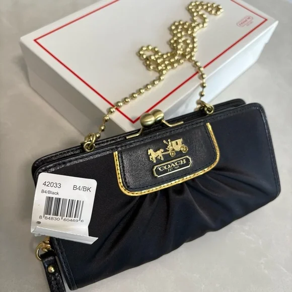 NWT 𝑅𝑎𝑟𝑒 Y2K 𝑉𝑖𝑛𝑡𝑎𝑔𝑒 Coach Limited Edition Amanda Framed Satin Clutch Bag 42033 - Picture 4 of 17